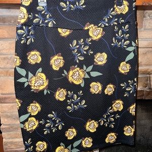 LuLaRoe Cassie skirt